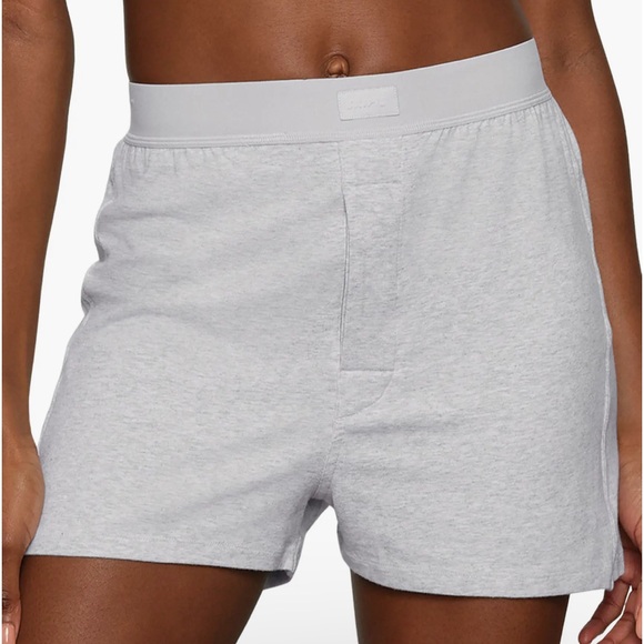 SKIMS Sleep Boyfriend Boxer Short Heather Grey Women Medium - SALE!! - Picture 2 of 3